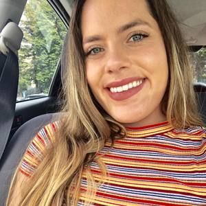 Meet your Posher, Elizabeth